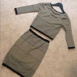 Fitted two piece set